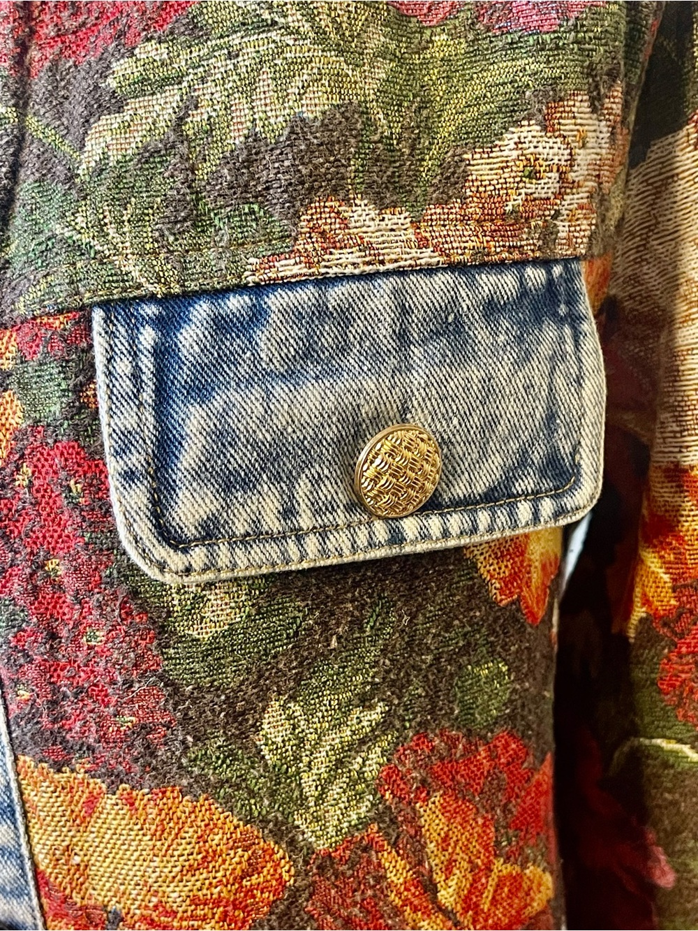 NEW VEVERET FLORAL TAPESTRY JACQUARD DENIM STATEMENT JACKET GOLD BUTTONS SIZE M - Picture 11 of 17